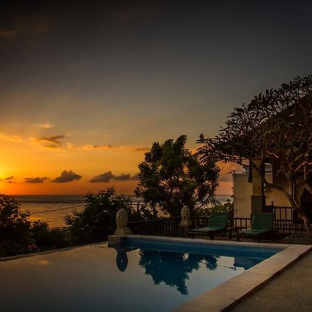 Beten Waru Bungalow And Restaurant Амед Екстер'єр фото